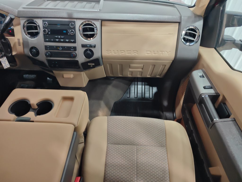 Used 2015 Ford F250 XLT w/ XLT Interior Package AWD/4WD image 27