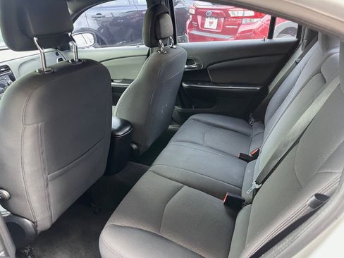 Used 2012 Chrysler 200 Touring image 12