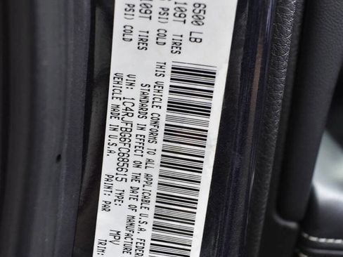 Used 2015 Jeep Grand Cherokee Limited image 11