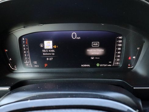 Used 2023 Honda Pilot Elite image 36