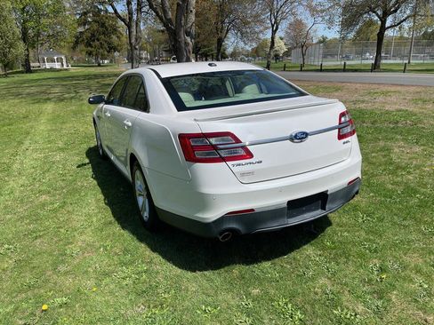 Used 2014 Ford Taurus SEL w/ Equipment Group 201A image 7