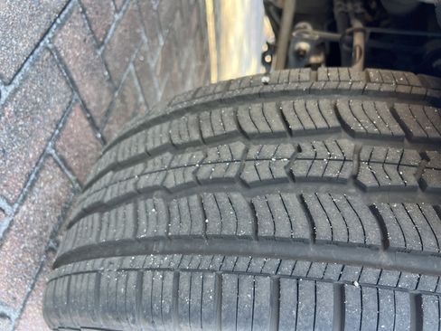 Used 2019 GMC Yukon SLT image 12