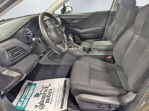 Used 2022 Subaru Outback Premium image 12