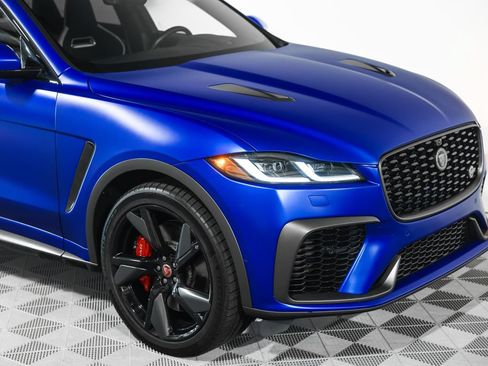 Used 2021 Jaguar F-PACE SVR AWD/4WD image 6
