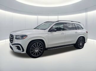 Used 2024 Mercedes-Benz GLS 450 4MATIC video 1