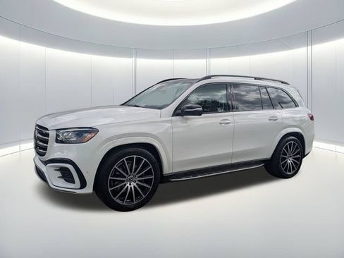 Used 2024 Mercedes-Benz GLS 450 4MATIC image 1