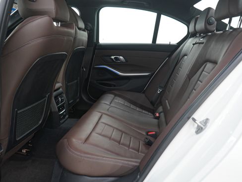 Used 2020 BMW 330i xDrive Sedan w/ Premium Package image 13