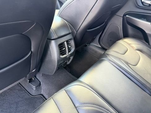 Certified 2020 Jeep Cherokee Limited AWD/4WD image 13