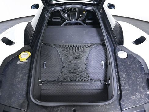 Used 2023 McLaren GT RWD image 22