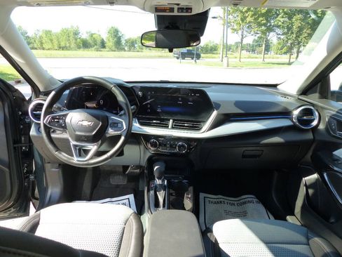 Used 2026 Chevrolet Trax LT w/ Driver Confidence Package FWD image 33