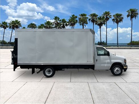 New 2026 Ford E-350 and Econoline 350 Super Duty w/ Power Equipment Group image 9