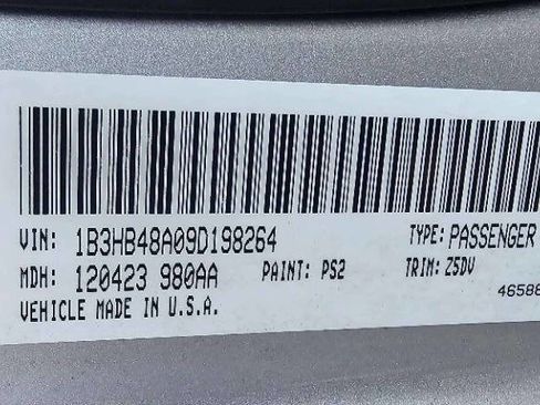 Used 2009 Dodge Caliber SXT image 11