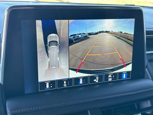 Used 2023 Chevrolet Tahoe RST w/ Luxury Package image 17