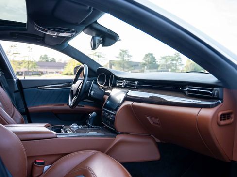 Used 2018 Maserati Quattroporte S GranLusso Q4 image 13