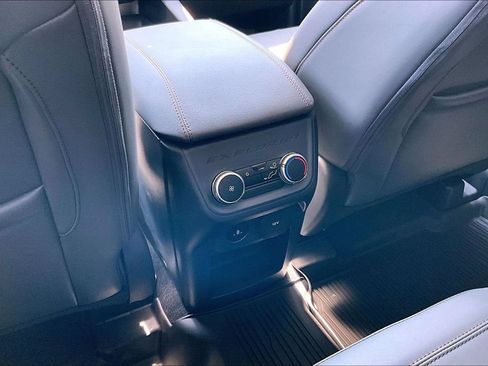 New 2026 Ford Explorer Active w/ Active Comfort Package AWD/4WD image 16