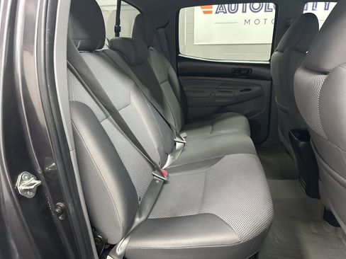 Used 2015 Toyota Tacoma 4x4 Double Cab w/ TRD Sport Package image 21