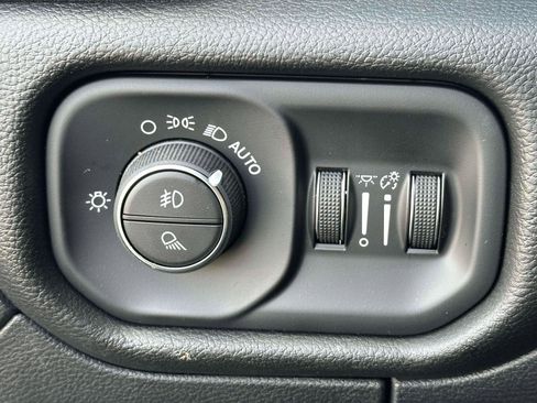 Used 2026 RAM 1500 Laramie w/ Night Edition image 19