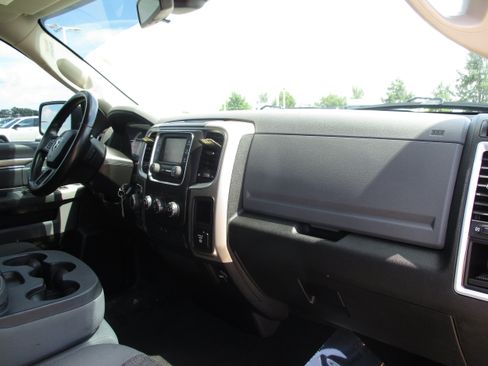 Used 2015 RAM 1500 Big Horn AWD/4WD image 29