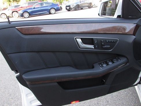 Used 2013 Mercedes-Benz E 350 4MATIC Wagon image 9