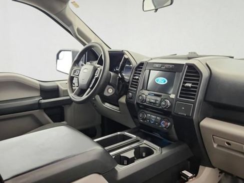 Used 2017 Ford F150 XL w/ Equipment Group 101A Mid AWD/4WD image 25