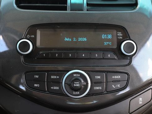 Used 2015 Chevrolet Spark LS FWD image 31