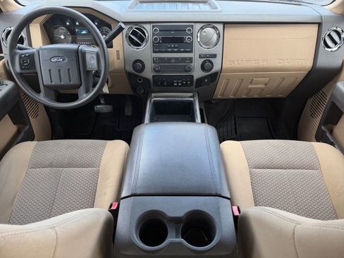 Used 2011 Ford F350 XLT w/ XLT Appearance Pkg image 13