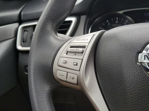 Used 2016 Nissan Rogue S FWD image 27