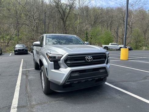 New 2026 Toyota Tacoma SR5 AWD/4WD image 11