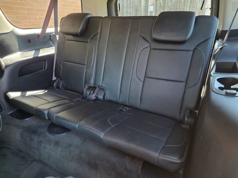 Used 2015 Chevrolet Suburban LTZ AWD/4WD image 34