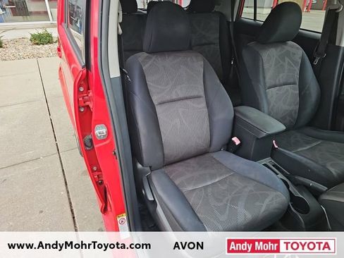 Used 2014 Scion xB FWD image 29