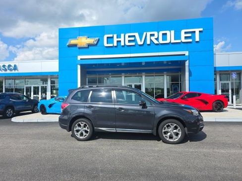 Used 2018 Subaru Forester 2.5i Touring AWD/4WD image 2