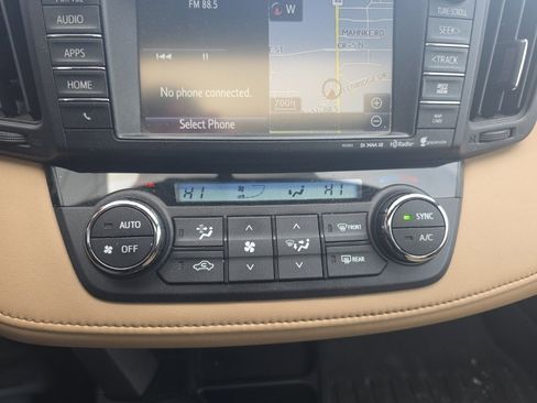 Used 2016 Toyota RAV4 XLE image 24