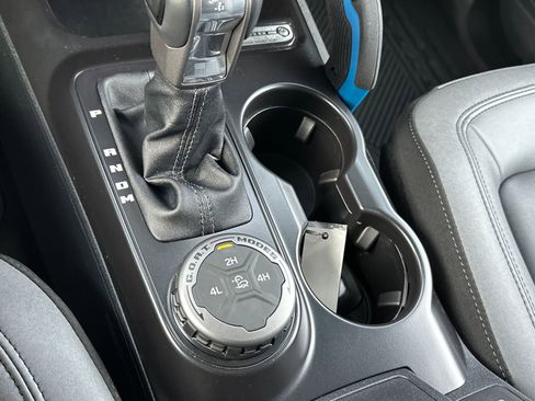 Used 2024 Ford Bronco Black Diamond image 14