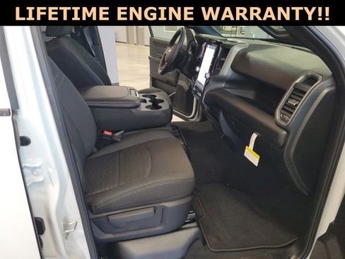 New 2026 RAM 3500 Tradesman AWD/4WD image 33