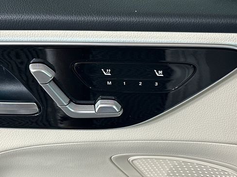 Certified 2025 Mercedes-Benz C 300 Sedan image 11