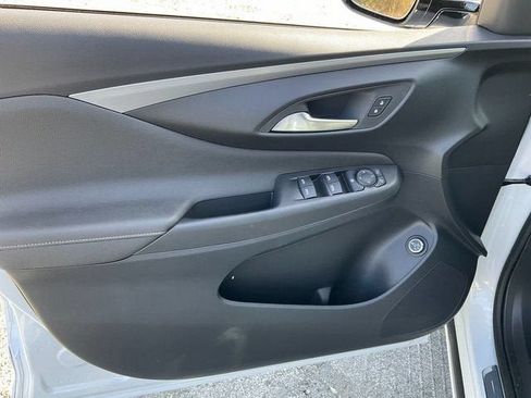 New 2026 Buick Envista Sport Touring FWD image 4