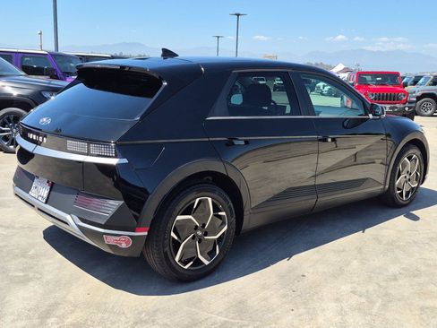Used 2024 Hyundai Ioniq 5 SE RWD image 6