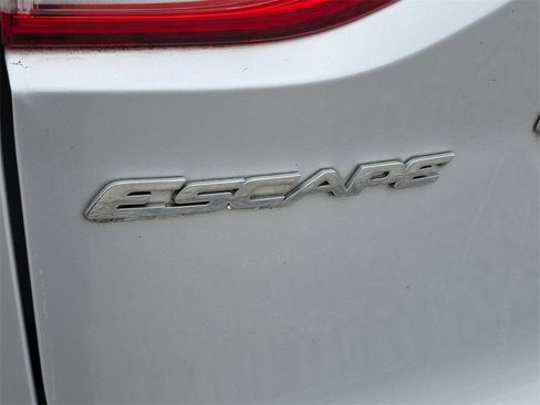 Used 2014 Ford Escape Titanium image 12