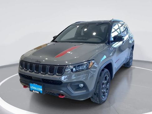 Used 2023 Jeep Compass Trailhawk image 1