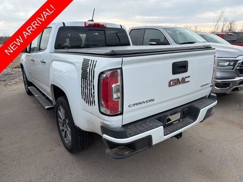 Used 2019 GMC Canyon Denali image 8