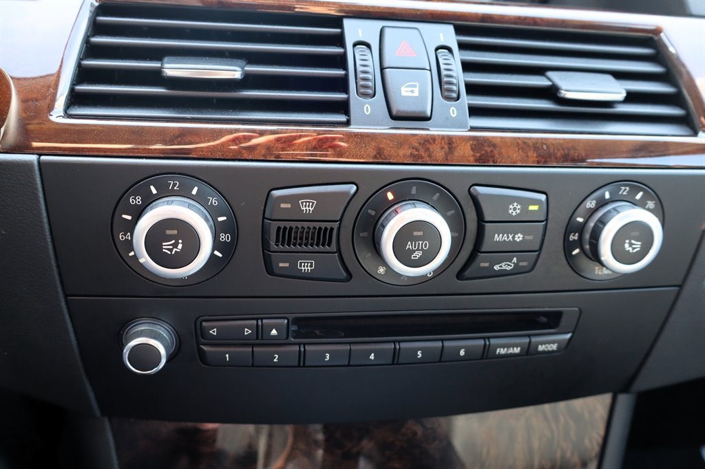 Used 2010 BMW 535i Sedan RWD image 24