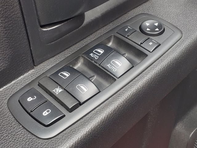 Used 2017 RAM 1500 ST w/ SXT Appearance Group AWD/4WD image 7