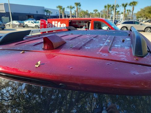 Used 2020 GMC Acadia Denali image 17