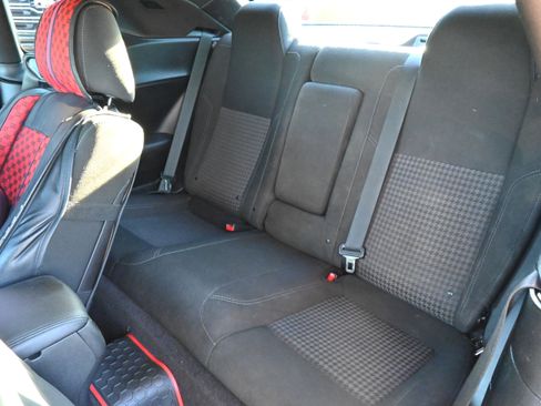 Used 2018 Dodge Challenger SXT w/ Blacktop Package image 10