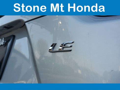 Used 2024 Toyota Corolla LE image 7