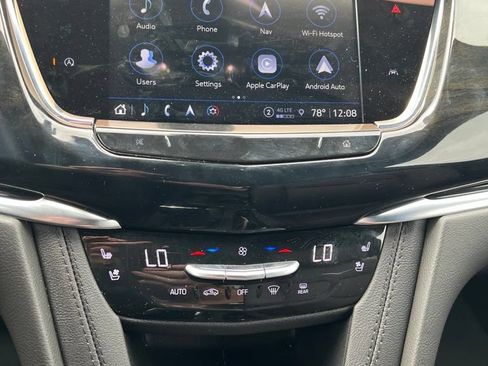 Used 2024 Cadillac XT6 Premium Luxury AWD/4WD image 13