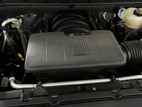 Used 2023 Chevrolet Tahoe Z71 w/ Luxury Package image 36