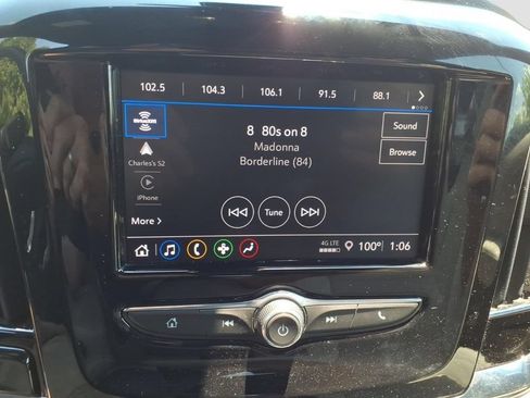Used 2023 Chevrolet Traverse LS AWD/4WD image 19