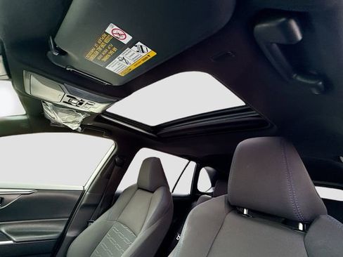 Used 2023 Toyota RAV4 SE image 23