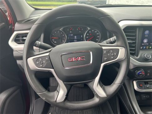 Used 2023 GMC Acadia SLE w/ Driver Convenience Package image 11